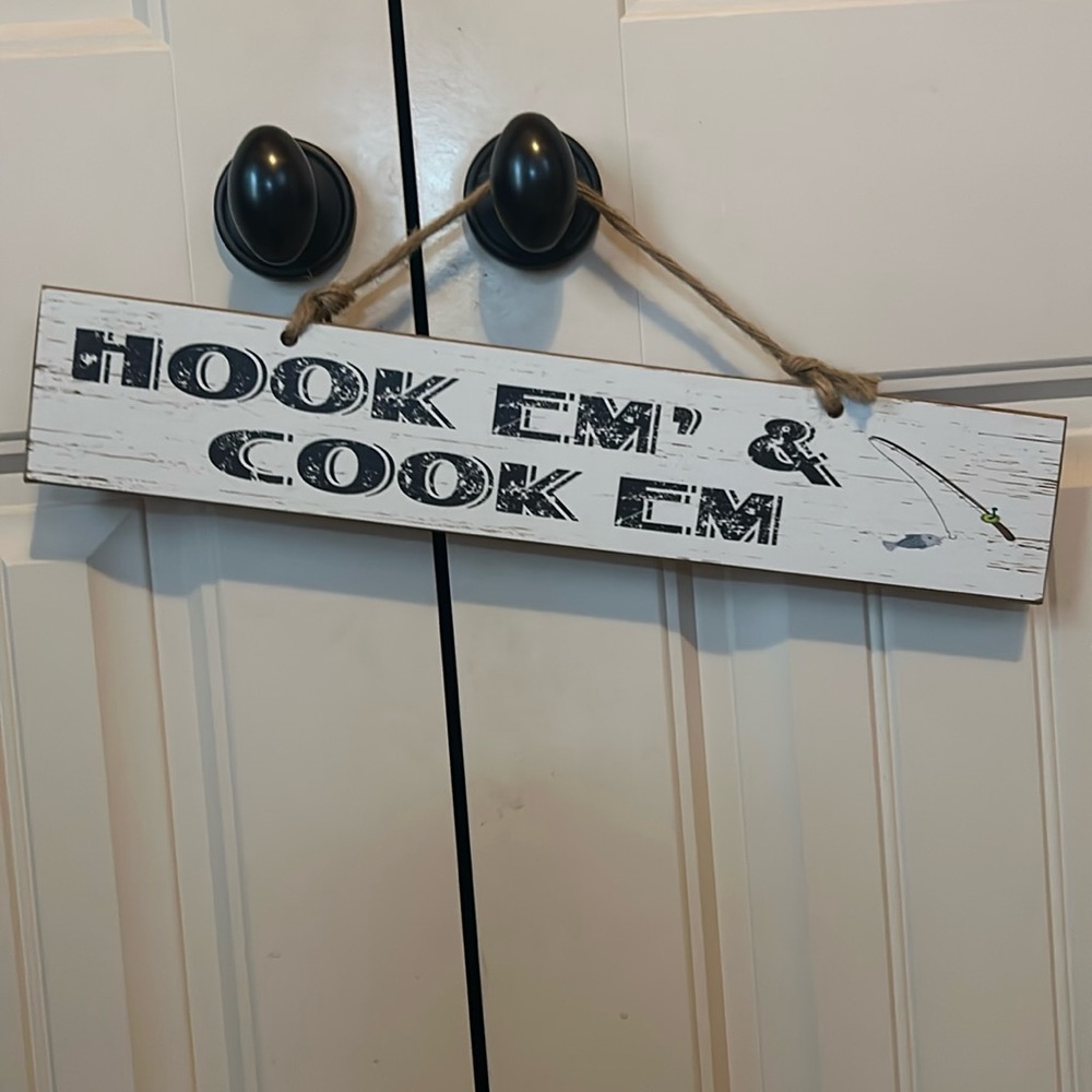 Lake Decor hanging sign